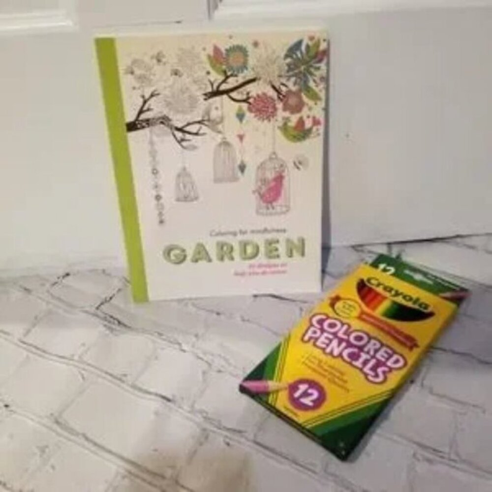 NWOT Adult coloring book and colored pencils set